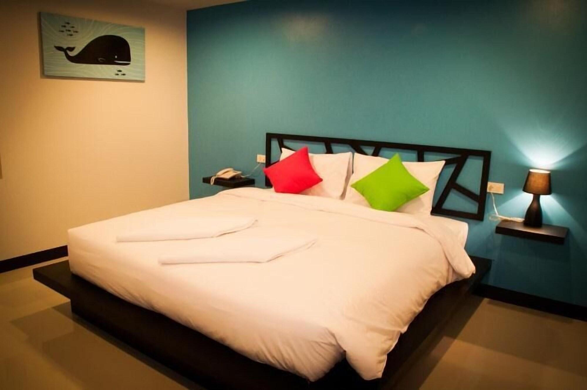 Sleep Whale Hotel Krabi town Esterno foto