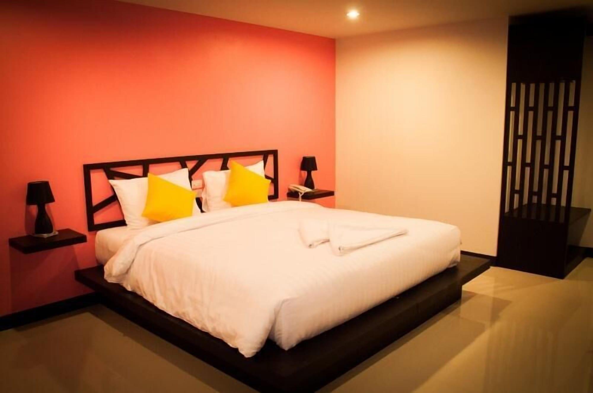 Sleep Whale Hotel Krabi town Esterno foto