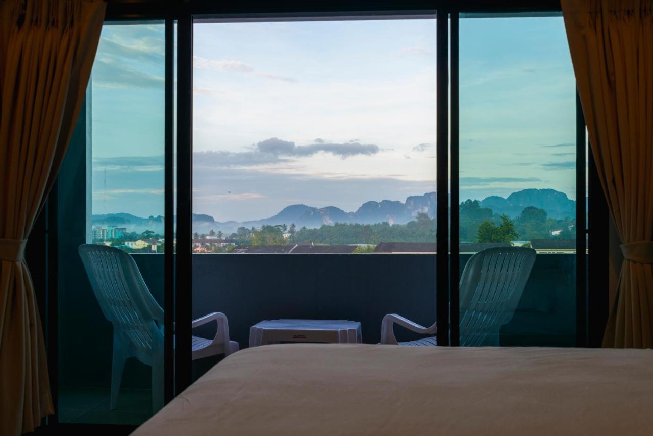 Sleep Whale Hotel Krabi town Esterno foto